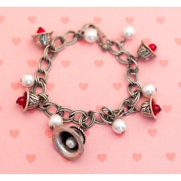 Vintage Faux Pearls Red Rhinestones Charm Elegant Bracelet 7 inch - X0 - Picture 2 of 3